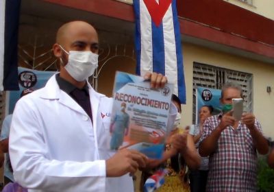 Reciben a médico internacionalista de Andorra