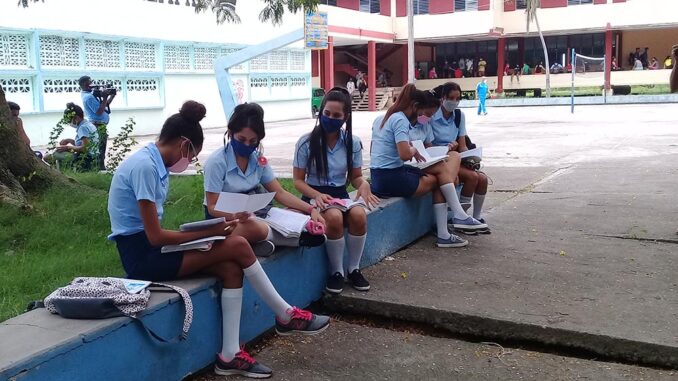 Granma´s Vocational Institute prepares for the restart of the school year