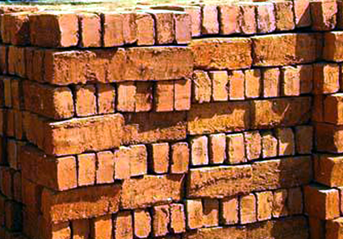 The production of fired clay bricks is promoted in Granma
