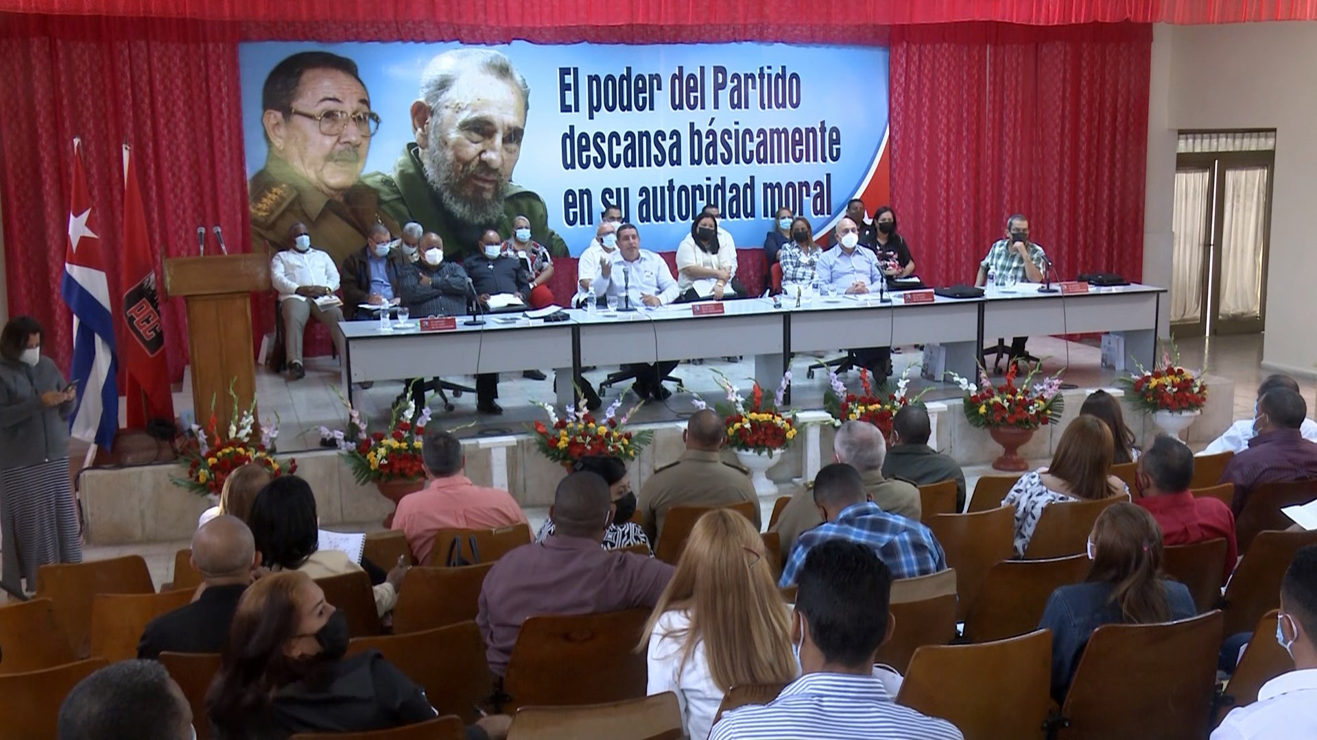 Preside Morales Ojeda Asamblea del Partido en Bayamo.