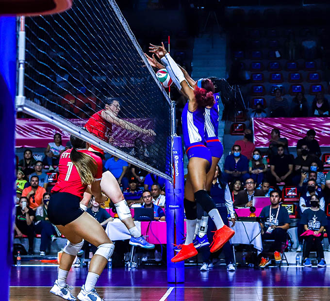 Derrota ante Colombia compromete clasificación de voleibolistas cubanas a Santiago 2023